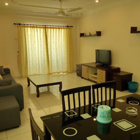 Plaza Melaka Raya Apartment מראה חיצוני תמונה